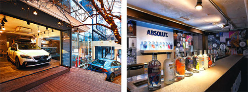 서울 강남구 가로수길에 있는 볼보의 브랜드 카페 ‘더 하우스 오브 스웨덴’에 전시돼 있는 볼보 자동차(왼쪽 사진)와 보드카 전문 브랜드 ‘앱솔루트’의 모습. 둘 다 스웨덴 브랜드다. 볼보자동차코리아 제공
