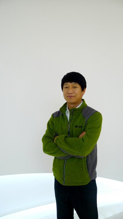 20년 경력의 윈도우 틴팅 장인, 브이쿨코리아 노경태 교수.
