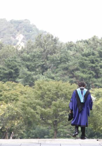 대학생 10명 중 8명