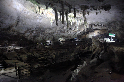 석회암 동굴로는 동양 최대 규모라는 아키요시도(야마구치 현). 산큐패스로 갈 수 있다.