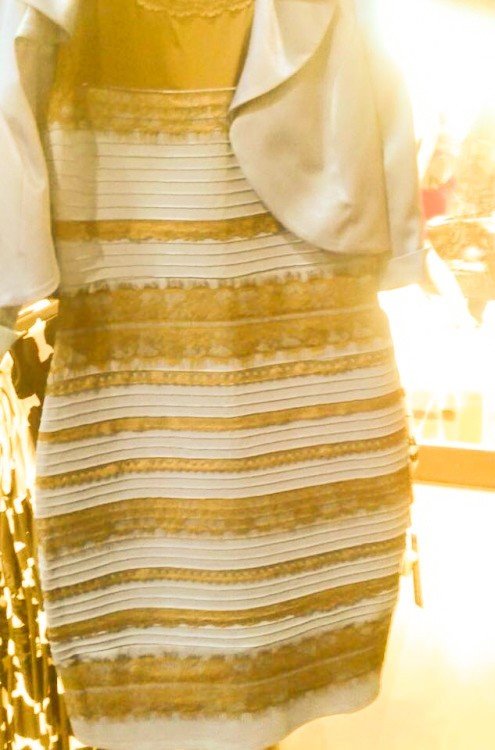 흰금(흰색과 금색) 버전 드레스