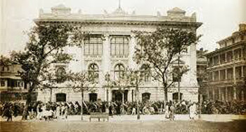 1904년 당시 러시아의 ‘상하이 정보국’이 있었던 러청은행 건물. 현재는 중국외환거래센터가 들어서 있다. 동북아역사재단 제공