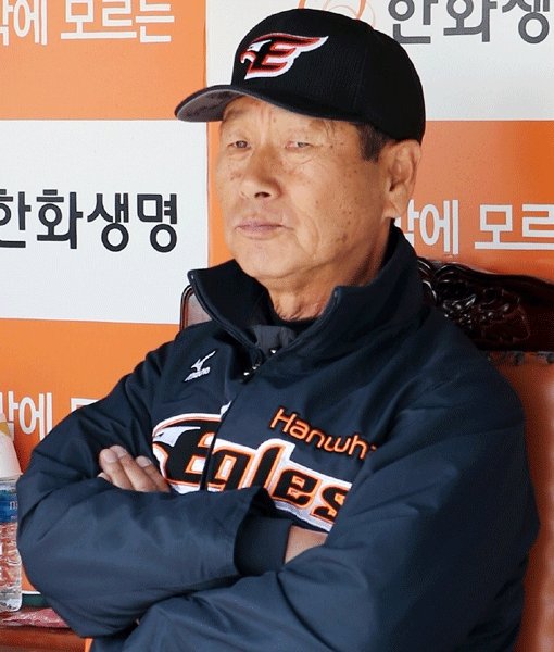 김성근 감독이 한화에서도 전매특허인 ‘벌떼 마운드’를 운영한다. 필승조인 안정진 트리오(안영명-박정진-윤규진) 외에도 스프링캠프에서 좌완과 잠수함 카드를 다양하게 만들어 상대와 싸움을 벌일 채비를 하고 있다. 사진제공｜한화