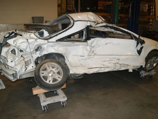 사진=AP, 2010년 GM 점화장치결함으로 발생한 사고차량