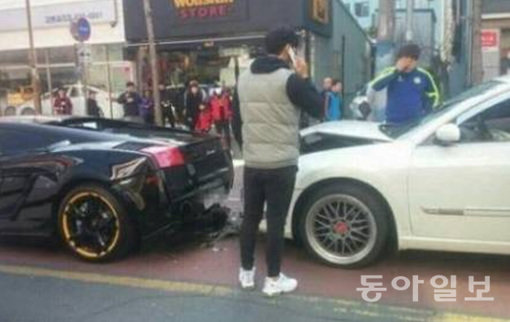 람보르기니 사고 보험사기. 동아일보DB