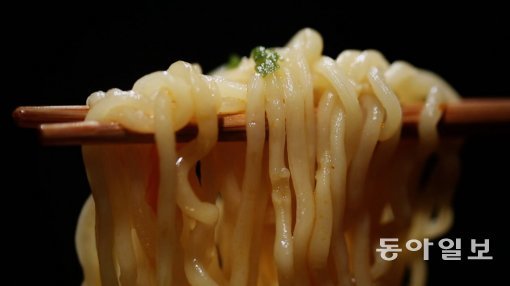 한국인 1인당 면 9.7kg 소비. 사진=동아일보DB