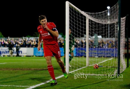 제라드 퇴장 리버풀 맨유. 사진 = ⓒGettyimages멀티비츠