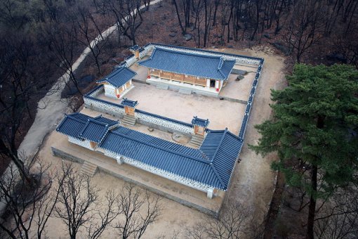 복원된 서울 정릉 재실 전경(출처= 문화재청 제공)