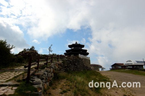 박쥐 서식이 확인된 덕유산 국립공원 전경 (출처= 덕유산국립공원 제공)