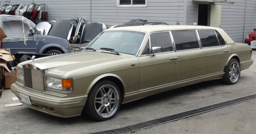 거액의 보험사기에 악용된 롤스로이스 리무진. 이 차는 1983년 출고 당시 가격이 25억 원에 달했던 것으로 알려졌다. 서울강남경찰서 제공