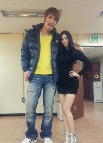 최홍만 로드FC와 계약. 사진 = 유승옥 SNS