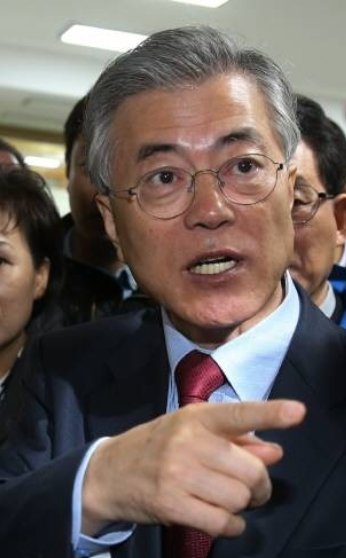 ‘문재인, 선거 중립 위반 비판’ 동아일보DB
