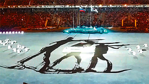 2014년 3월 16일 소치 장애인겨울올림픽의 폐막식에서 석 화백은 4만여 관중이 지켜보는 가운데 올림픽 선수들의 역동적인 모습을 크로키로 담아내는 퍼포먼스를 펼쳤다.