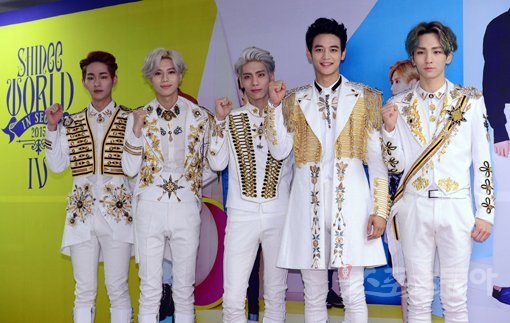 남성그룹 샤이니가 17일 서울 올림픽공원 체조경기장에서 단독콘서트 ‘SHINee WORLD IV 인 서울’ 공연을 앞두고 정규 4집 ‘오드(Odd)’ 발매 기자회견을 가졌다. 스포츠동아DB