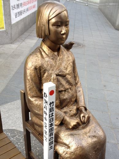 말뚝 테러를 자행한 일본인 극우파 스즈키 노부유키의 블로그.