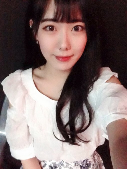 롤챔스(사진=버프걸 공식 SNS).