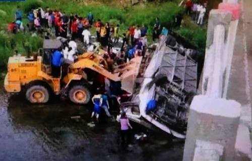 중국 버스 사고. 사진=시나웨이보