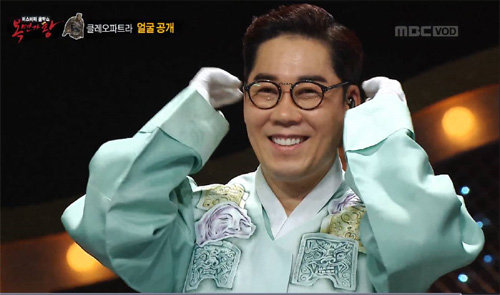MBC ‘복면가왕’에서 ‘화생방 클레오파트라’라는 닉네임으로네번가왕이됐던가수김연우. 방송 화면 캡처