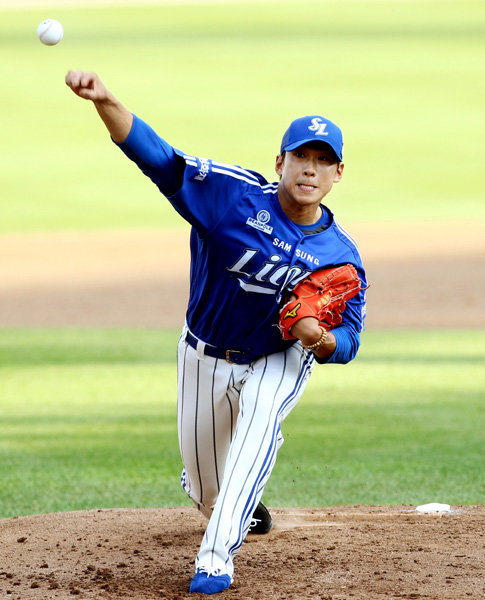 삼성 에이스 윤성환은 철저한 자기관리로 KBO리그에서 최근 5년간 가장 많은 승리(57승)를 수확했다. 올해 투수 FA의 모범사례로 꼽히는 그는 후반기 삼성의 선두 질주에 일조하겠다는 의지를 드러냈다. 사진제공｜스포츠코리아