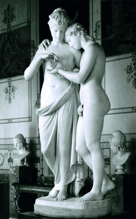 ‘우리는 어떻게 태어나는가’는 성세포의 기원부터 임신과 피임, 아기 돌보는 법에 이르기까지 인간 생식의 뿌리를 추적한다. 그리스신화 에로스와 프시케의 사랑을 묘사한 안토니오 카노바의 조각 작품 ‘에로스와 프시케’(1797년). 궁리 제공