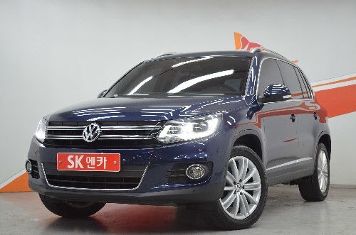 폴크스바겐의 소형 스포츠유틸리티차량(SUV) ‘뉴 티구안’의 모습. 국내 수입차의 디젤 부문 최다 판매량을 자랑하는 인기 모델이다.(SK엔카 제공.)