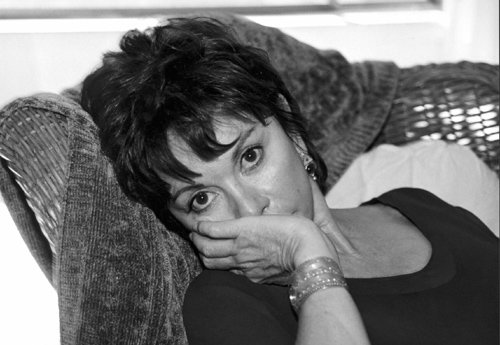 이사벨 아옌데는 ‘영혼의 집’ 등 칠레 근현대사 3부작을 통해 수동적인 삶이 아니라 자신의 인생을 주체적으로 살아가는 여성의 모습을 구현한다. 민음사 제공