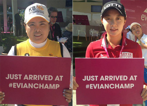 8일 에비앙챔피언십 포토콜 행사에서 박인비(왼쪽 사진)와 김효주가 출전을 기념하는 사진을 찍었다. 사진 출처 에비앙챔피언십 페이스북