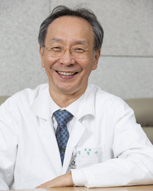 김준기 서울성모병원 암병원장은 “3D 복강경은 미세한 혈관을 찾는 시간을 크게 줄여 환자와 의사의 부담을 동시에 줄여 준 수술 기술”이라고 강조했다.