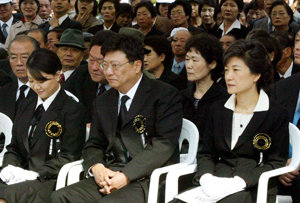 지난 2005년 박정희 전 대통령 26주기 당시 모습. (사진= 동아DB)
