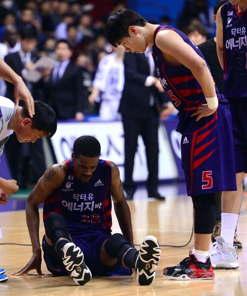 오리온 애런 헤인즈(왼쪽). 스포츠동아DB