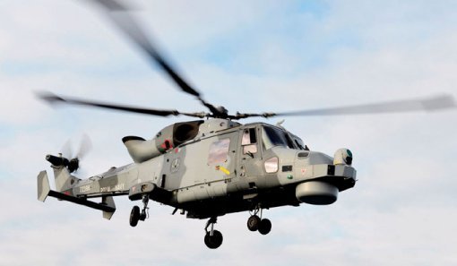 무기중개상 함모 씨는 해군 해상작전헬기 ‘와일드캣’을 도입하면서 금품을 제공했다는 혐의를 받고 있다. 사진은 영국 해군에서 사용하고 있는 와일드캣의 모습.
