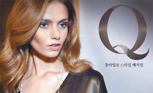 적절한 액세서리 하나는 크리스마스 파티, 연말 모임에서 나를 돋보이게 하는 지름길이다. 사진은 뱀을 주제로 한 부셰론의‘세르펭 보헴 롱 네크리스’. 부쉐론 제공