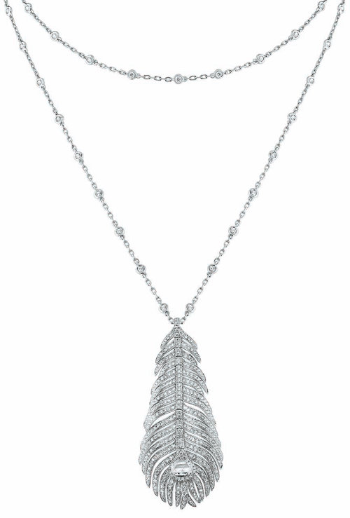 부셰론 ‘플륌 드 펑’ 목걸이