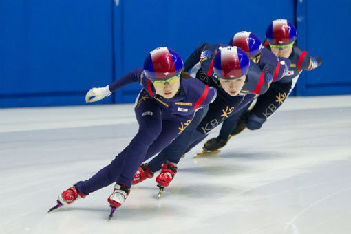 최민정(맨앞). 사진제공｜대한빙상경기연맹