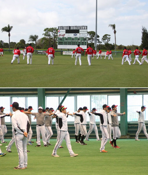 SK(위 사진)와 LG의 스프링캠프 장면. 사진제공｜SK와이번스·LG트윈스