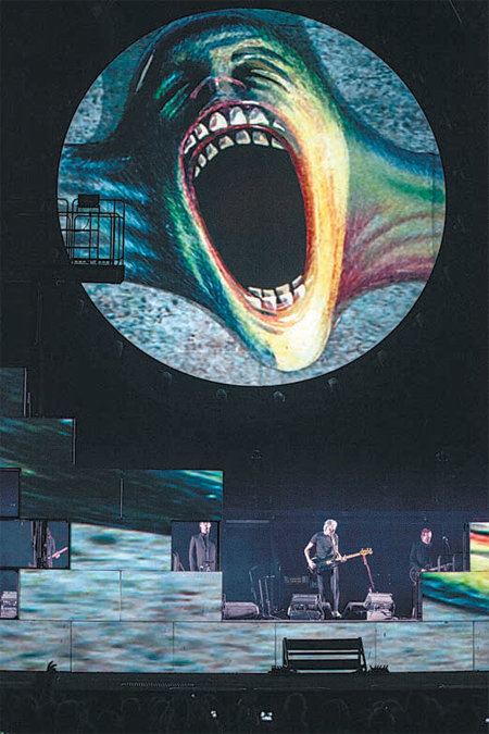 최근 출시된 콘서트 영상물 ‘Roger Waters: The Wall’의 한 장면. 해리슨앤컴퍼니 제공
