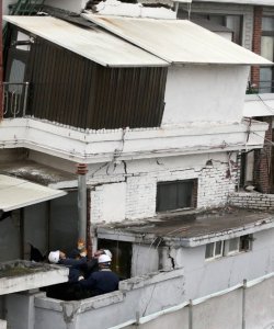 서울 은평구 녹번동 붕괴 위험 현장.(자료:동아일보DB)