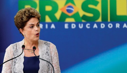 2015년 12월 21일 지우마 호세프 브라질 대통령이 넬송 바르보자 신임 재무부 장관 임명식에서 당면한 경제위기와 관련해 연설하고 있다. 로이터=뉴시스