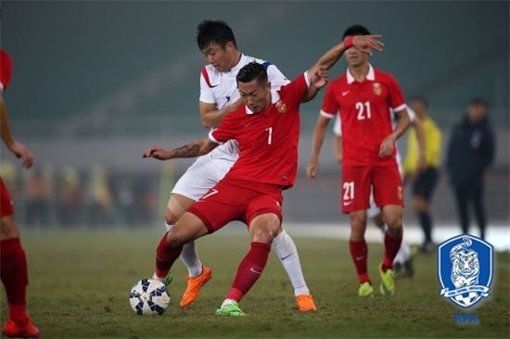 카타르 축구대표팀과 중국 축구대표팀. 사진제공｜대한축구협회