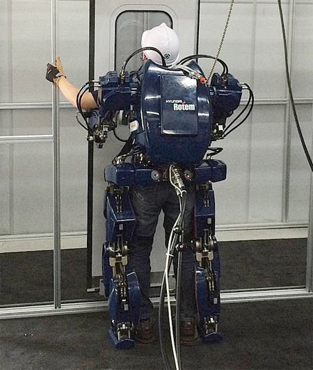 현대로템과 현대자동차가 개발한 웨어러블 로봇.