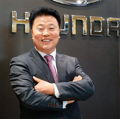 올해 현대자동차 정기 임원인사에서 유일하게 영업직 임원에 오른 이규완 이사대우. 그는 “사소한 데서 고객을 실망시키지 않고 인간관계를 두텁게 하는 것이 노하우”라고 말했다. 현대자동차 제공