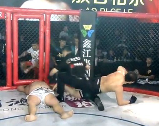 아오르꺼러. 사진=‘2016 동방국제종합격투쟁패’ 중계화면