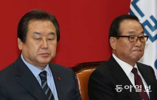 새누리당 서청원 최고위원(오른쪽)과 김무성 대표. 동아일보 DB