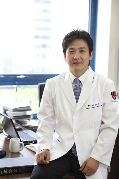 이지스한의원 석명진 원장.