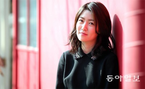 심은경은 20대 초반의 어린 나이지만 “그동안 스스로 실수를 용납하지 않도록 다그쳐 왔다”고 말할 만큼 책임감이 강한 배우다. 박영대 기자 sannae@donga.com
