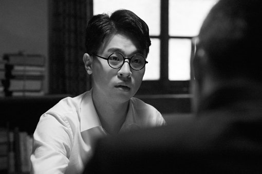 영화 ‘동주’의 조용하지만 묵직한 흥행세처럼 극중 송몽규 역의 박정민도 영화계와 방송가의 심상찮은 주목을 받고 있다. 사진제공｜루스이소니도스