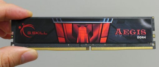 지스킬 이지스 PC4-17000 DDR4 메모리 (출처=동아닷컴)