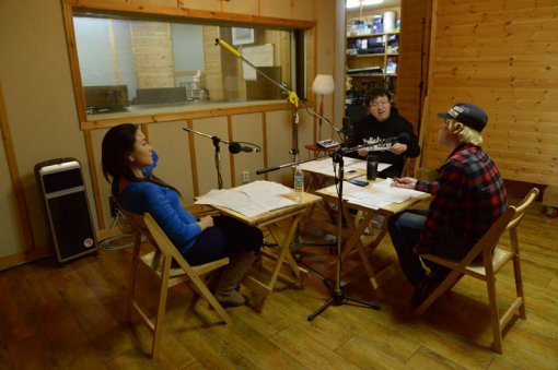 에스카토스 정보국 녹음 현장 (출처=동아닷컴)