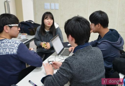 (팀
빌딩 이후 시작된 팀 별 기획 기회사진=동아닷컴 IT전문 권명관 기자 tornadosn@itdonga.com)