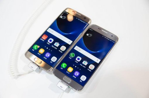 갤럭시 S7 엣지, S7 (출처=IT동아)